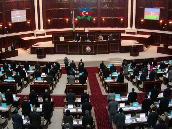 Ekspertdən şok: Mehdiyevin göstərişi ilə bu deputatlar müraciət yaydı...